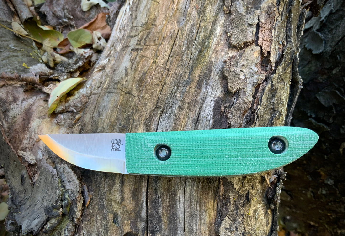 Woods Monkey Kerf Carver Knife with Green Terotuf scales