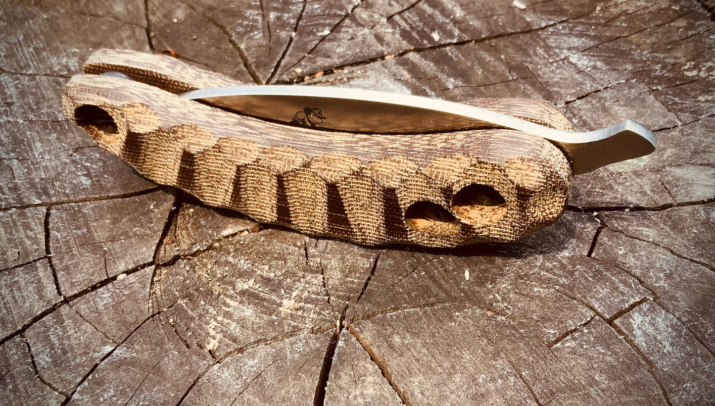 Banana Peel Folder, folding knife, folded shown in Green Micarta with 3V steel blade